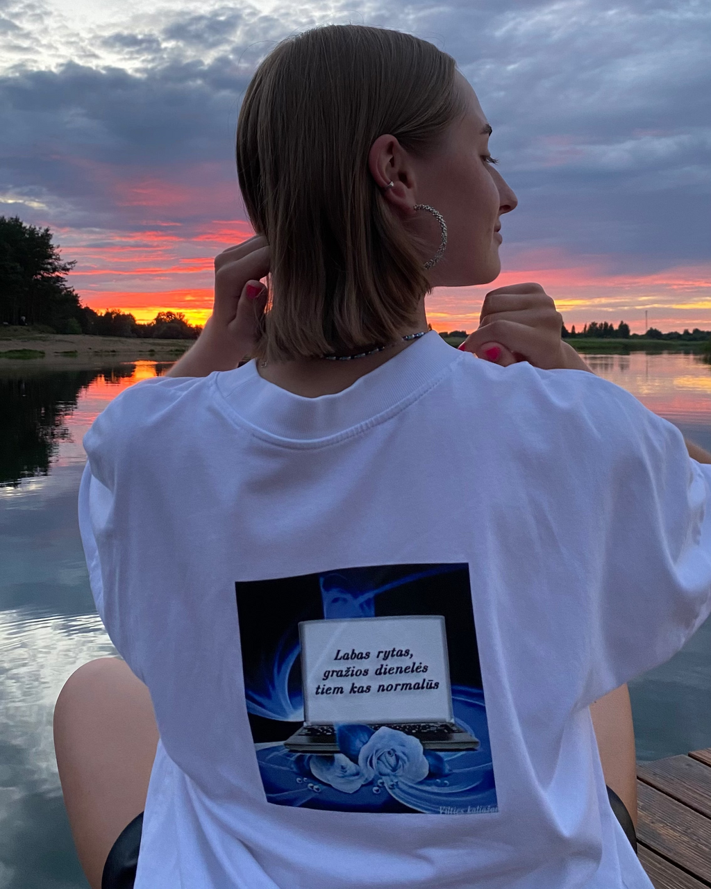 Marškinėliai LABAS RYTAS, GRAŽIOS DIENELĖS TIEMS KAS NORMALŪS